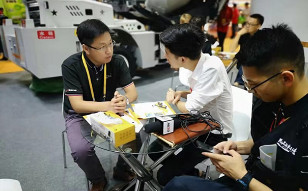 萊工.jpg 萊工.jpg